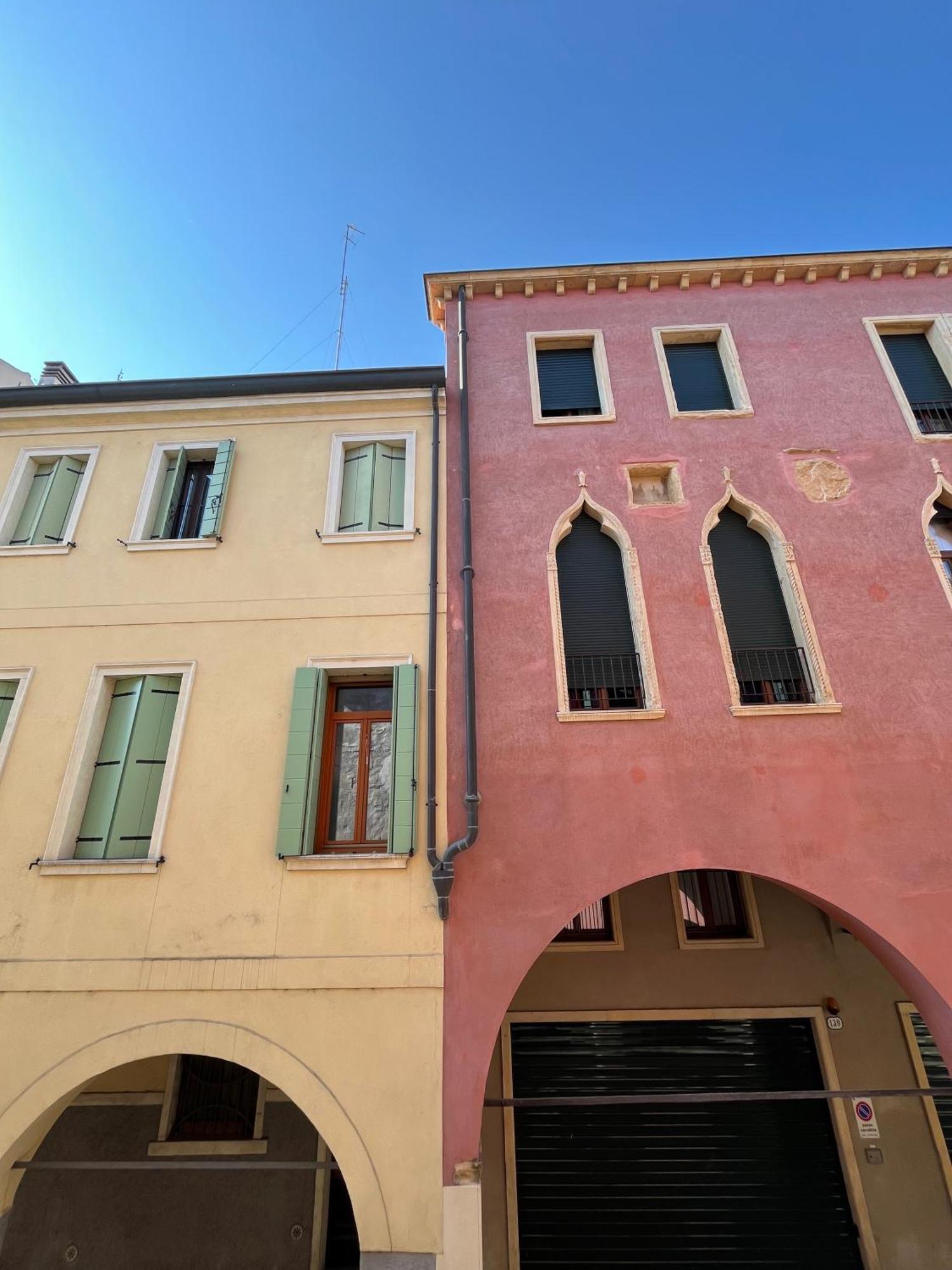 Appartamento Ai Portici Di Via Savonarola パドヴァ エクステリア 写真